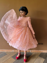 Load image into Gallery viewer, BT1721 Bling Winter Party Wear For Baby Girls