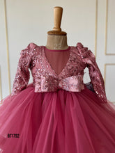 Load image into Gallery viewer, BT1792 Golden Glamour Bow Dress