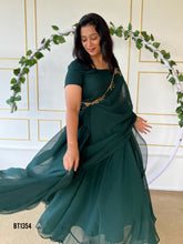 Load image into Gallery viewer, BT1354 Emerald Elegance: Chic Mother & Child Ensemble