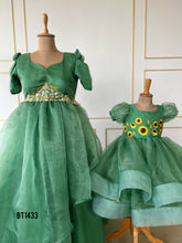 Load image into Gallery viewer, BT1433 Enchanting Green Mom-Baby Matching Dresses