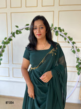 Load image into Gallery viewer, BT1354 Emerald Elegance: Chic Mother & Child Ensemble