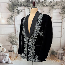 Load image into Gallery viewer, BT2602 - Men’s Royal Black Velvet Silver-Embroidered Tuxedo Blazer