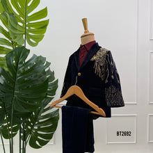 Load image into Gallery viewer, BT2692 Royal Dad & Son Lion Crest Velvet Blazer Combo