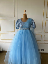 Load image into Gallery viewer, BT1948 Elegant Blue Mom and Baby Matching Dresses