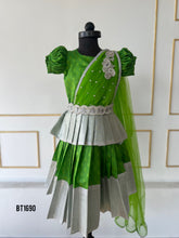 Load image into Gallery viewer, BT1690 Hand Work Dhavani For Baby Girls