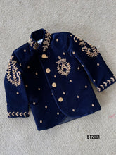 Load image into Gallery viewer, BT2061 🌟 Royal Prince-Inspired Velvet Party Wear Suit for Little Boys🌟