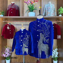 Load image into Gallery viewer, BT2563 Royal Blue Velvet Dad–Son Combo with Handcrafted Deer Artwork