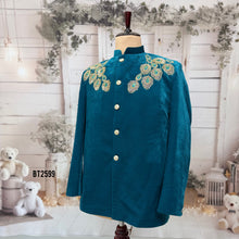 Load image into Gallery viewer, BT2599 - Men’s Royal Teal Velvet Peacock Embroidered Jodhpuri