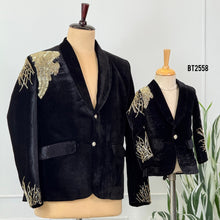 Load image into Gallery viewer, BT2548 Royal Blue Lion Embroidered Designer Coat for Dad (Copy)