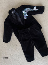 Load image into Gallery viewer, Daddy & Me: Matching Velvet Elegance for Special Celebrations