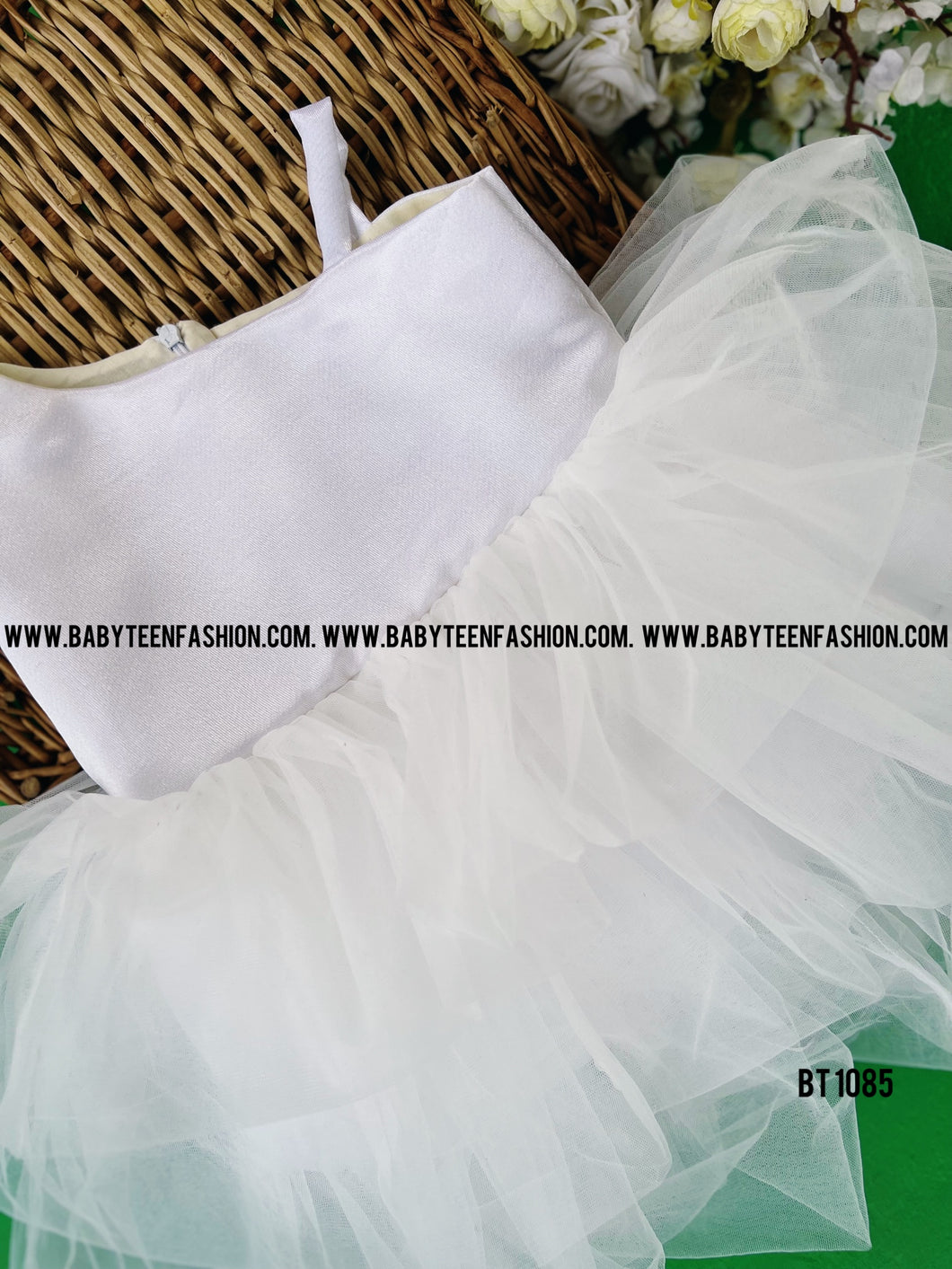 BT1085 Angel's Whisper: Dreamy White Gown