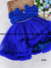 Load image into Gallery viewer, BT1148 Sky Blue Rose Garden A Whimsical Delight for Little Dreamers