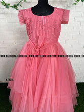 Load image into Gallery viewer, BT1016 Mom gown