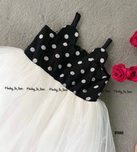 Load image into Gallery viewer, BT092MB White Georgette Saree with Black Polka Border For Moms and Polka Frock for Babies to Go Twinning
