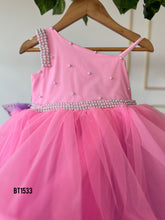 Load image into Gallery viewer, BT1533 Long Tail Pastel with Crinoline Pearls
