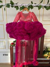 Load image into Gallery viewer, BT1542 Luxury Long Tail Birthday Party Wear Frock
