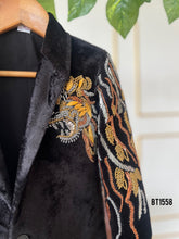 Load image into Gallery viewer, BT1558 Luxury Blazer Lion Embossed Handwork
