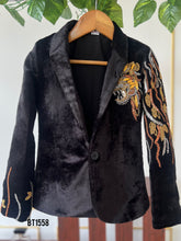 Load image into Gallery viewer, BT1558 Luxury Blazer Lion Embossed Handwork
