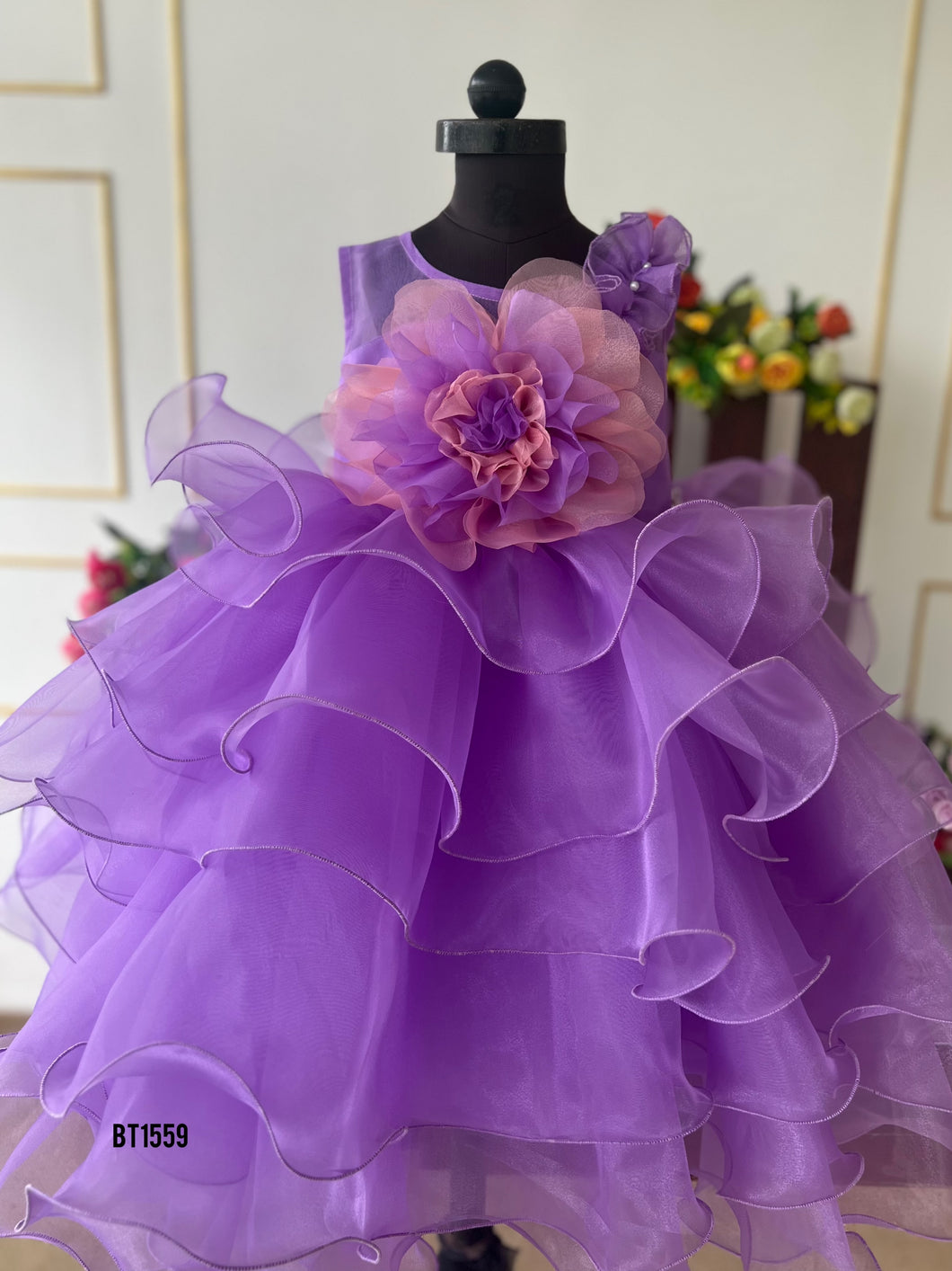 BT1559 Lavender Dream Dress - Float into the Party with Elegance!