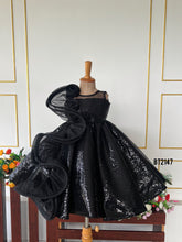 Load image into Gallery viewer, BT2147 Dazzling Black Rose Party Gown 🌹✨
