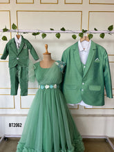 Load image into Gallery viewer, BT2062 Elegant Family Celebration Combo – Match in Style! 🌿👨‍👩‍👧‍👦
