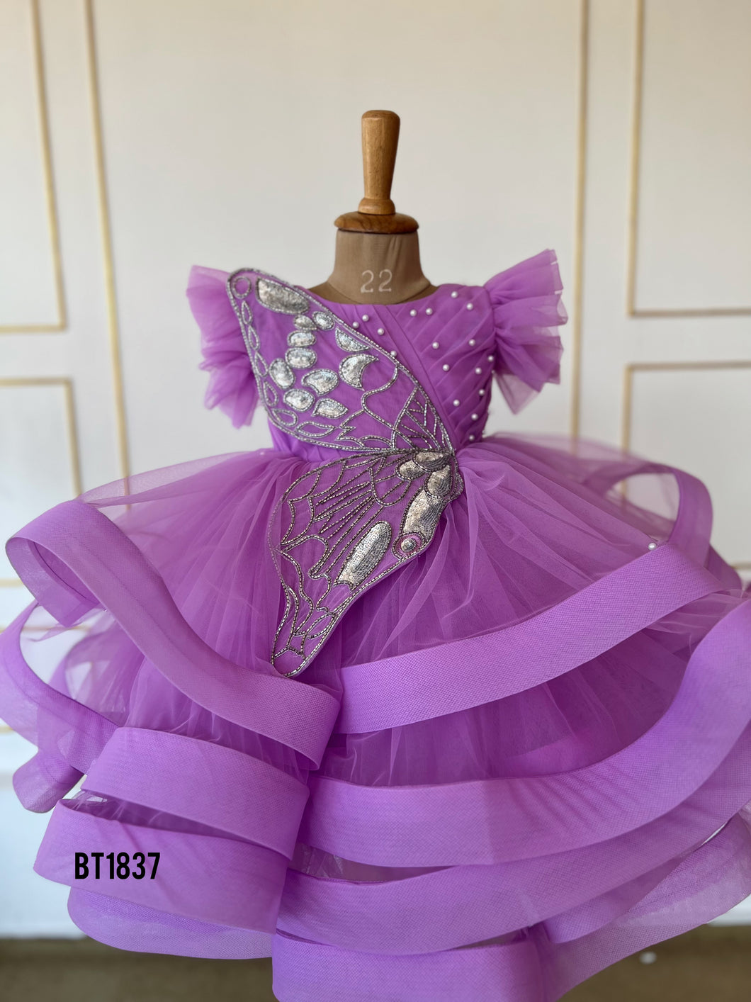 enchanted purple dress Giselle Halter Prom Dancing give this dress an ethereal and enchanting touch Amy Adams as Giselle Purple