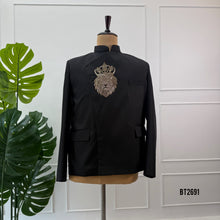 Load image into Gallery viewer, BT2691 Royal Lion Crest Designer Black Blazer for Dad
