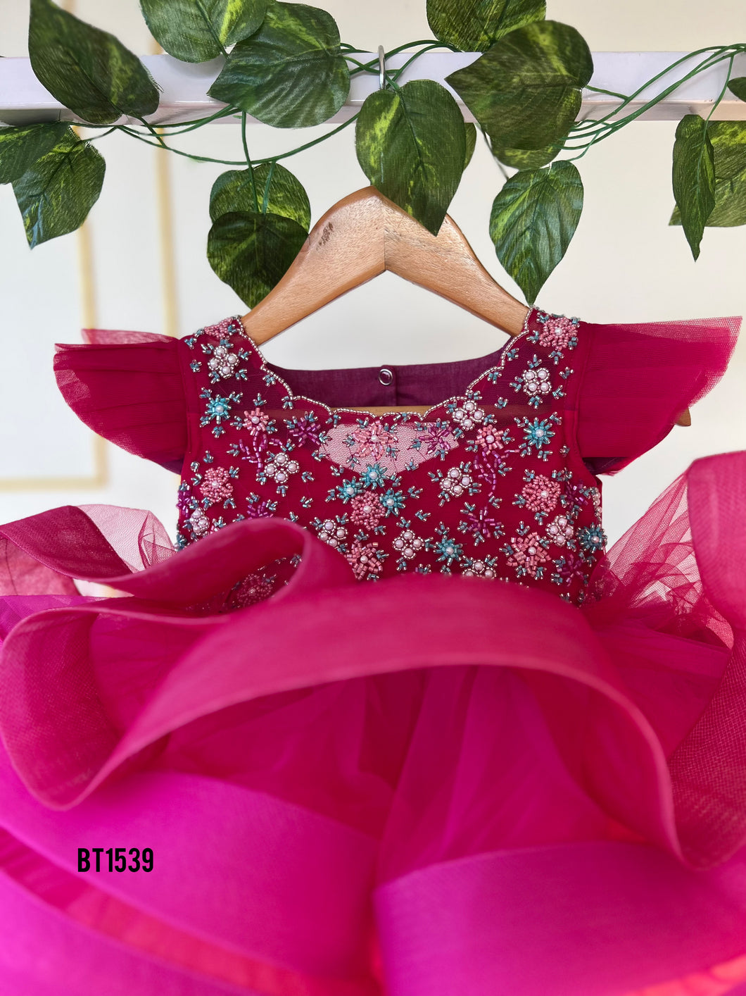 BT1539 Luxury Hand Work Bouncy Party Wear With Trail