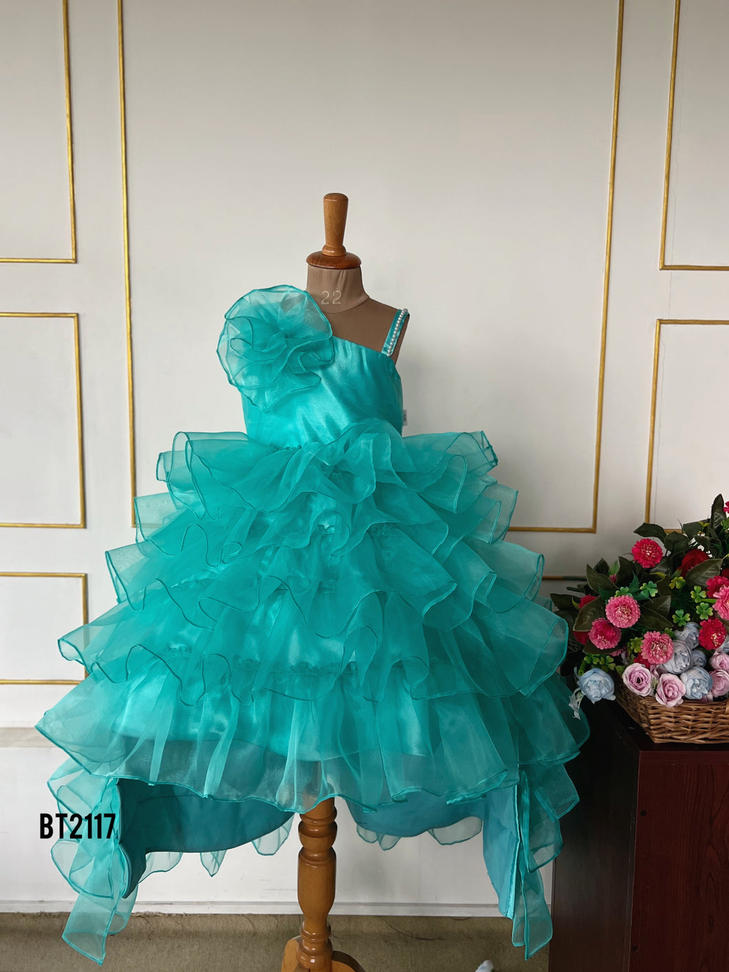 BT2117 Ocean Dream Gown 🌊 - A Splash of Elegance for Little Divas! 💧✨