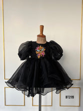 Load image into Gallery viewer, BT2119 🖤 Bold &amp; Beautiful: Elegant Black Dress for Little Fashion Icons 🖤

