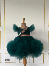 Load image into Gallery viewer, BT2011 🍃 Enchanted Forest Fairy Dress – For Magical Celebrations 🌸🧚‍♀️
