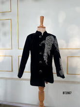 Load image into Gallery viewer, BT2067 🖤 Little Royal in Eagle Velvet Charm Party Wear For Boys 🖤

