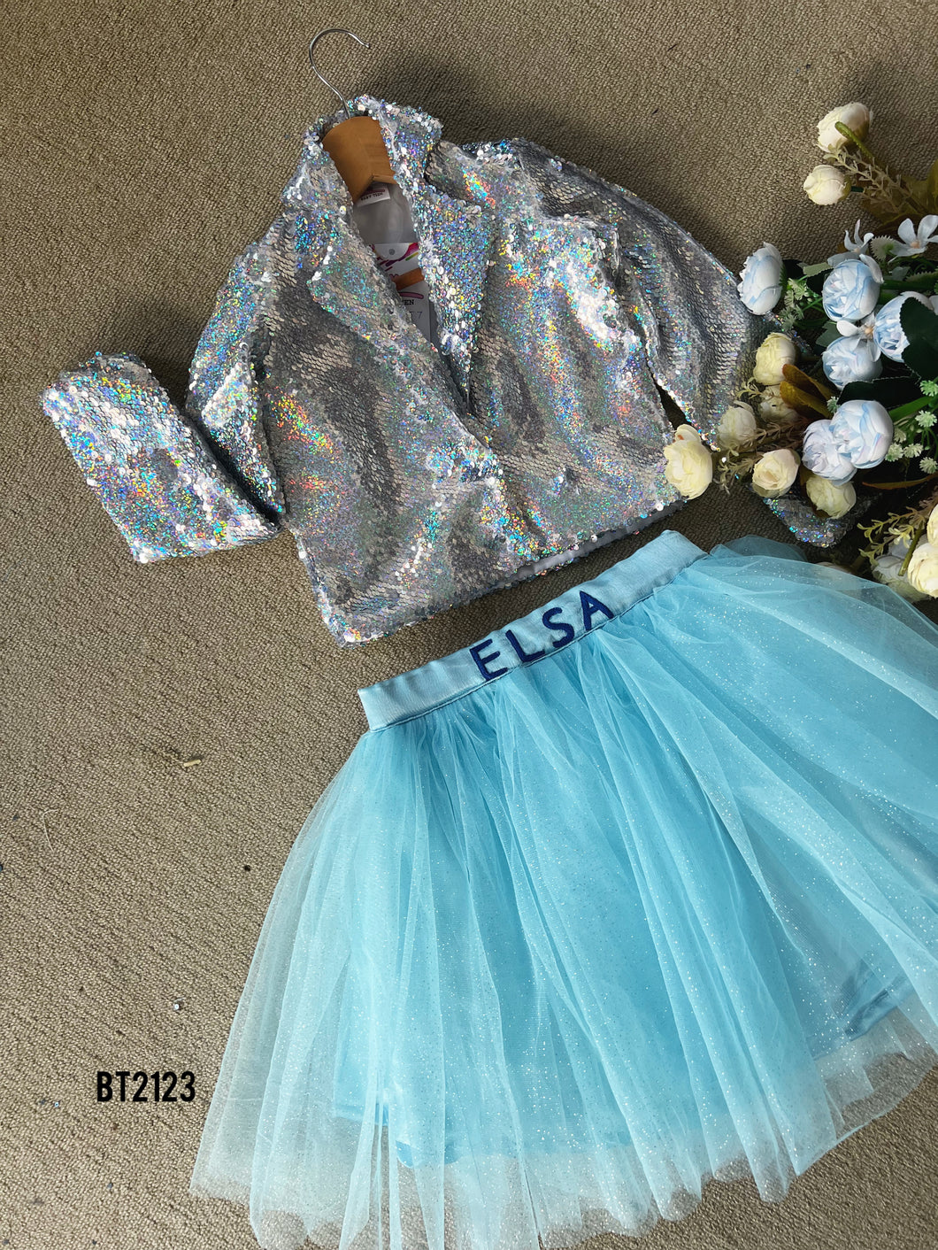 BT2123 ✨ Sparkle & Shine: Glamorous Skirt Set for Mini Fashionistas! ❄️