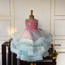Load image into Gallery viewer, BT2243 🧜‍♀️ Enchanted Mermaid Princess Dress – A Magical Underwater Dream! 🌊✨
