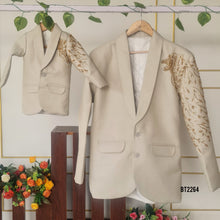 Load image into Gallery viewer, BT2264 Regal Father-Son Blazer Set – A Statement of Strength &amp; Style! 👨‍👦✨
