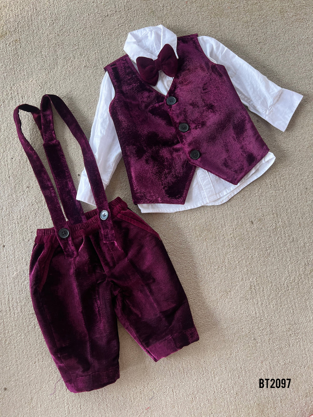 BT2097 🎩 Dapper Delight: Burgundy Boys Party Wear Set for Your Little Gentleman 🎩