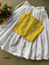 Load image into Gallery viewer, BT2127 🌼 Breezy Elegance Skirt Set for Chic Little Girls 🌼
