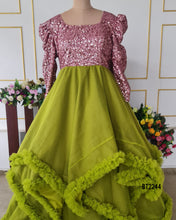 Load image into Gallery viewer, BT2244 ✨ Enchanted Garden Princess Gown For Mom – A Magical Fairytale Awaits! 🌿💖
