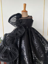 Load image into Gallery viewer, BT2147 Dazzling Black Rose Party Gown 🌹✨
