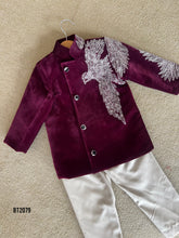 Load image into Gallery viewer, BT2079 🦅 Majestic Maroon: Eagle Embroidered Boys Party Wear Jodhpuri 🎉
