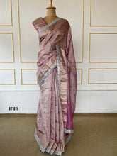 Load image into Gallery viewer, BT1811 Customisable Crushed Tissue Saree For Mom
