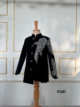 Load image into Gallery viewer, BT2067 🖤 Little Royal in Eagle Velvet Charm Party Wear For Boys 🖤
