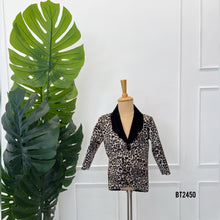 Load image into Gallery viewer, BT2450 Designer Baby Boy Leopard Print Blazer with Velvet Collar
