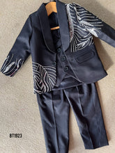 Load image into Gallery viewer, BT1923 Elegant Embroidered Party Wear Blazer Suit - Sophisticated Style for Little Boys
