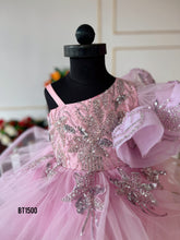 Load image into Gallery viewer, BT1500 Girls Handwork Designer Single Shoulder Frock
