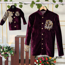 Load image into Gallery viewer, BT2261 👑🔥 Regal Majesty – Father &amp; Son Royal Velvet Jacket Set for Grand Celebrations ✨
