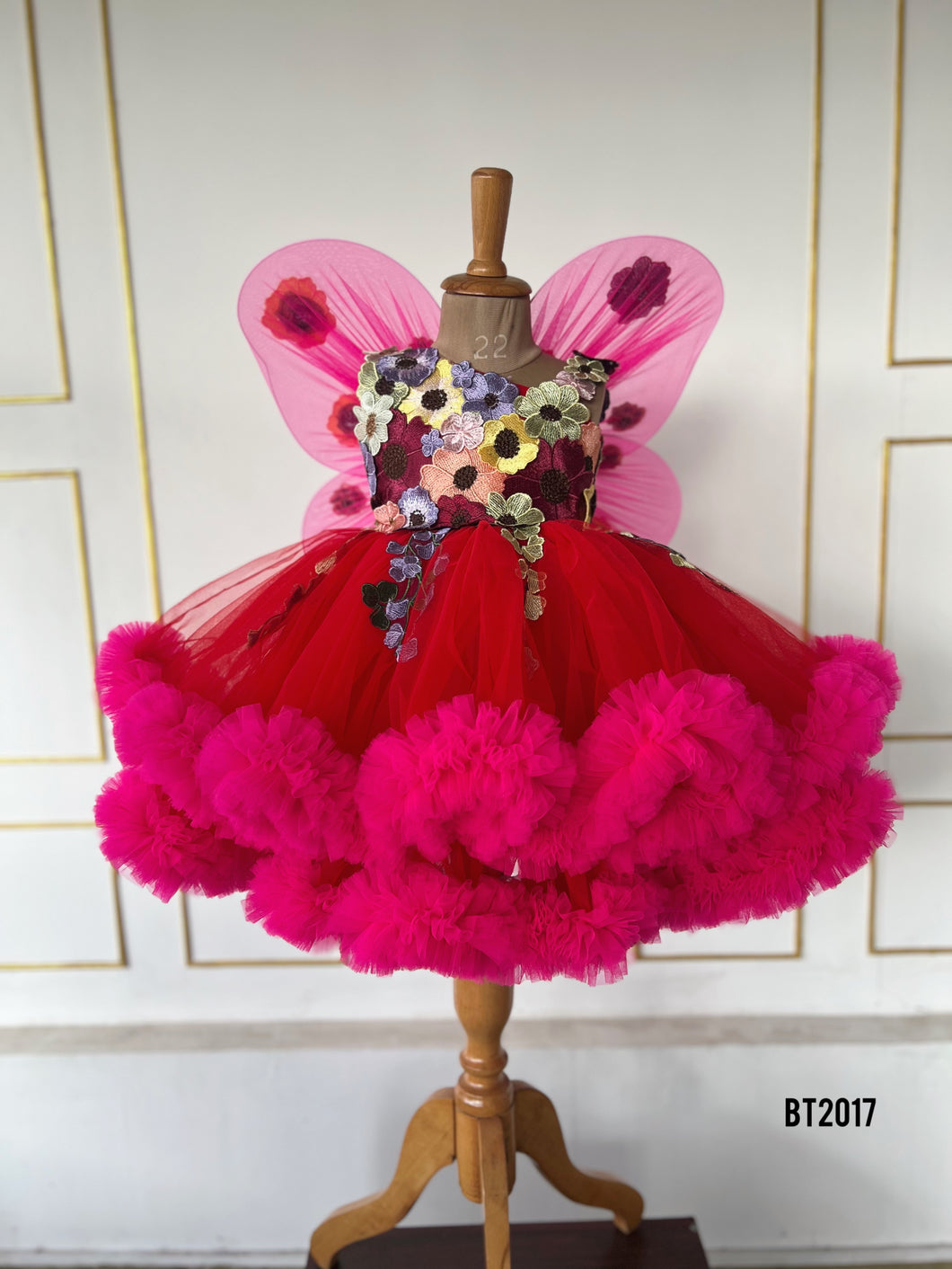 BT2017 🌸 Enchanted Butterfly Garden Dress – Perfect for Fairy-Tale Birthdays 🦋✨