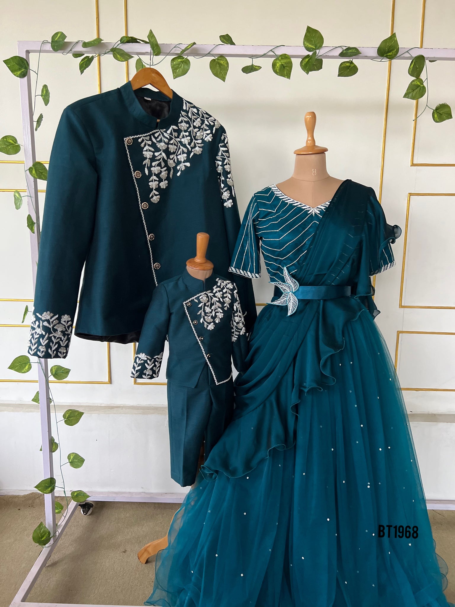 BT1968 Elegant Family Party Outfits Dad, Mom, and Baby Matching Set BabyTeen Fashion BT1968 Elegant Family Party Outfits Dad, Mom, and Baby Matching Set BabyTeen Fashion