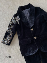 Load image into Gallery viewer, BT2183 Royal Velvet Black Boys Party Wear Suit for Little Gentlemen 🖤✨
