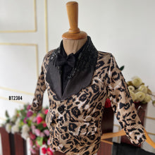 Load image into Gallery viewer, BT2384 Luxury Leopard Print Baby Boy Blazer with Black Bow Tie – Trendy Party Wear Outfit
